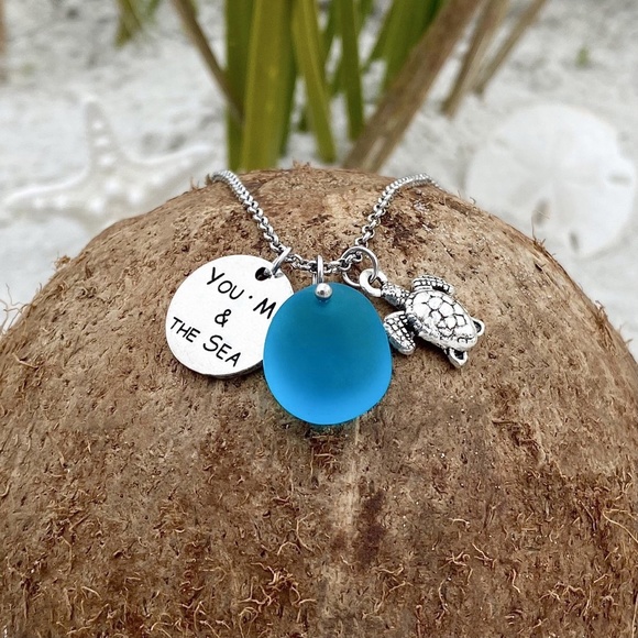 Sea Glass You Me and The Sea Necklace  NWOT - Picture 2 of 2